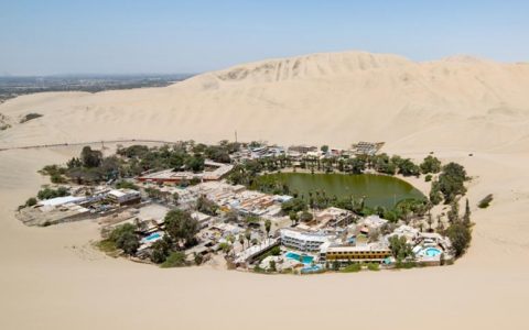 秘鲁瓦卡奇纳绿洲（Huacachina）：南美洲唯一的绿洲