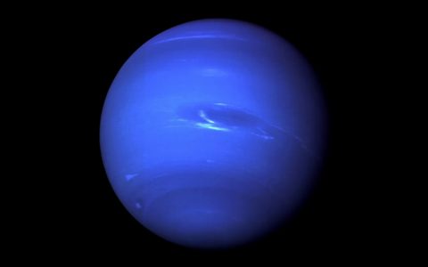 海王星大黑斑行为诡异：不但分裂了，而且方向也变了