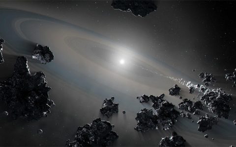 G238-44：白矮星可能正在摧毁行星系统并吞噬物质