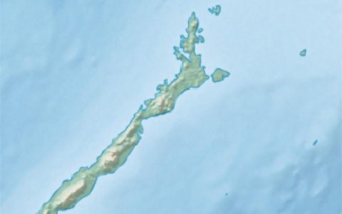 巴拉望岛：南海东南部的狭长岛屿