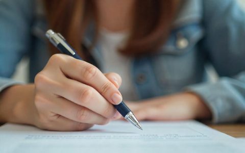 圆珠笔的工作原理：圆珠笔是如何能写字的？