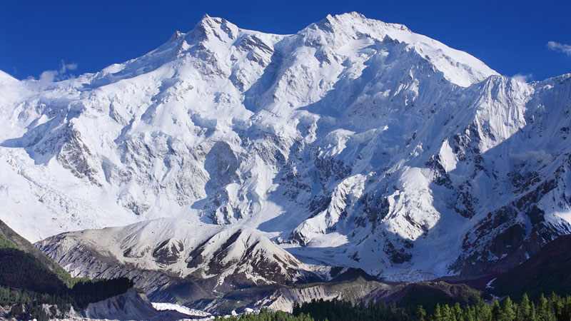 虽然现在南迦帕尔巴特峰只是世界第九高峰，但是在24万年以后它可能就会超越珠穆朗玛峰，成为世界最高峰